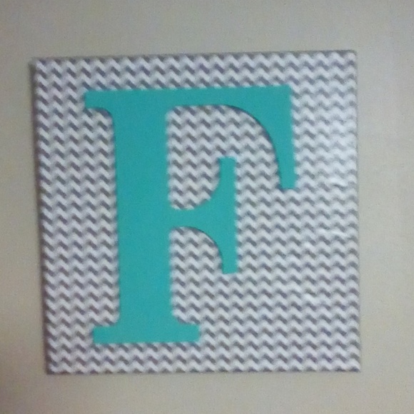 Meet your Posher, Jennifer - Picture 1 of 1